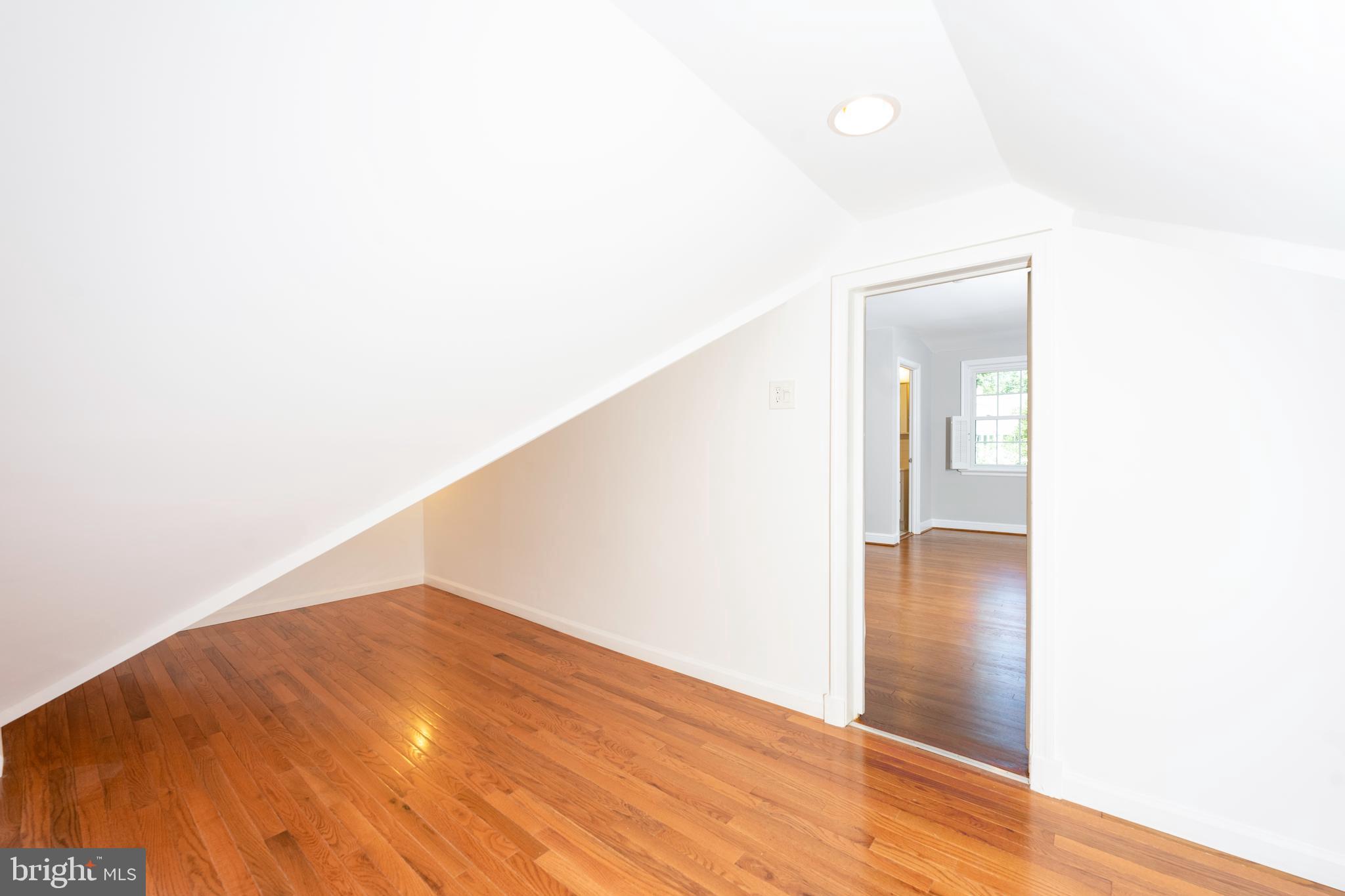 SUMNER - Residential Lease