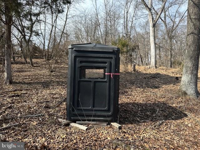 CABIN ON THE MOUNTAIN - Land