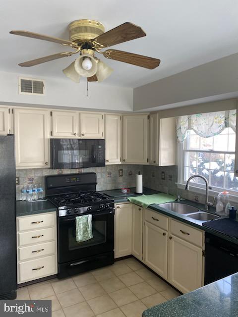 HUNTERS RUN - Residential