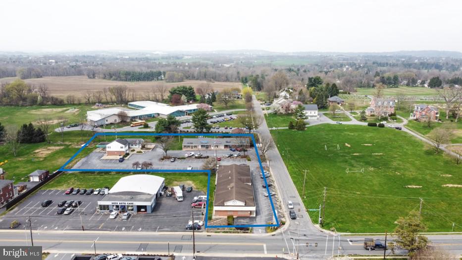 Neighborhood Shopping Center located directly off Manor Avenue with Average Daily Traffic of 15,072. Nine spaces across three free standing buildings that are currently leased with primarily longer term leases with two spaces currently vacant. Downtown District Zoning allows for a multitude of uses. A great opportunity for an owner/occupier. Income and expenses available upon request with execution of NDA.
All showings require a 24 hour notice.