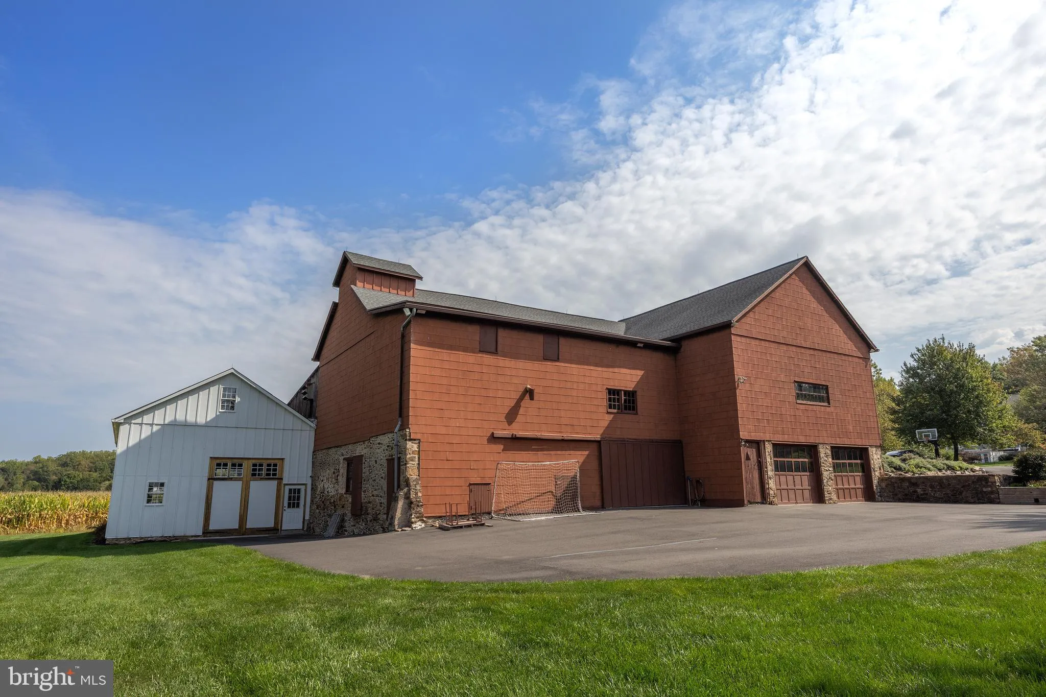 Doylestown, Pennsylvania 18902, United States, 3 Bedrooms Bedrooms, ,3 BathroomsBathrooms,Residential,Active,221365