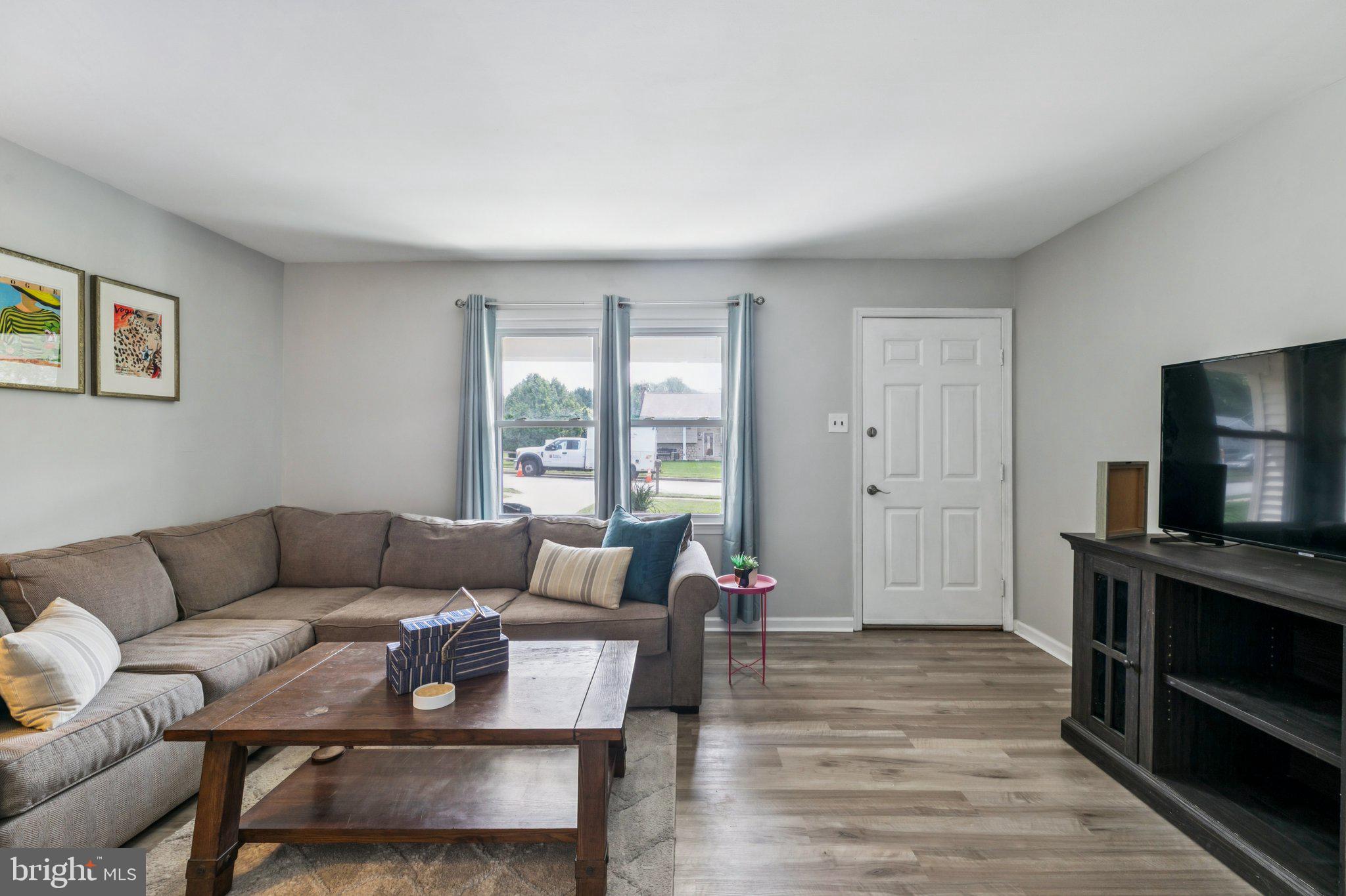 2401 W COLONIAL DRIVE