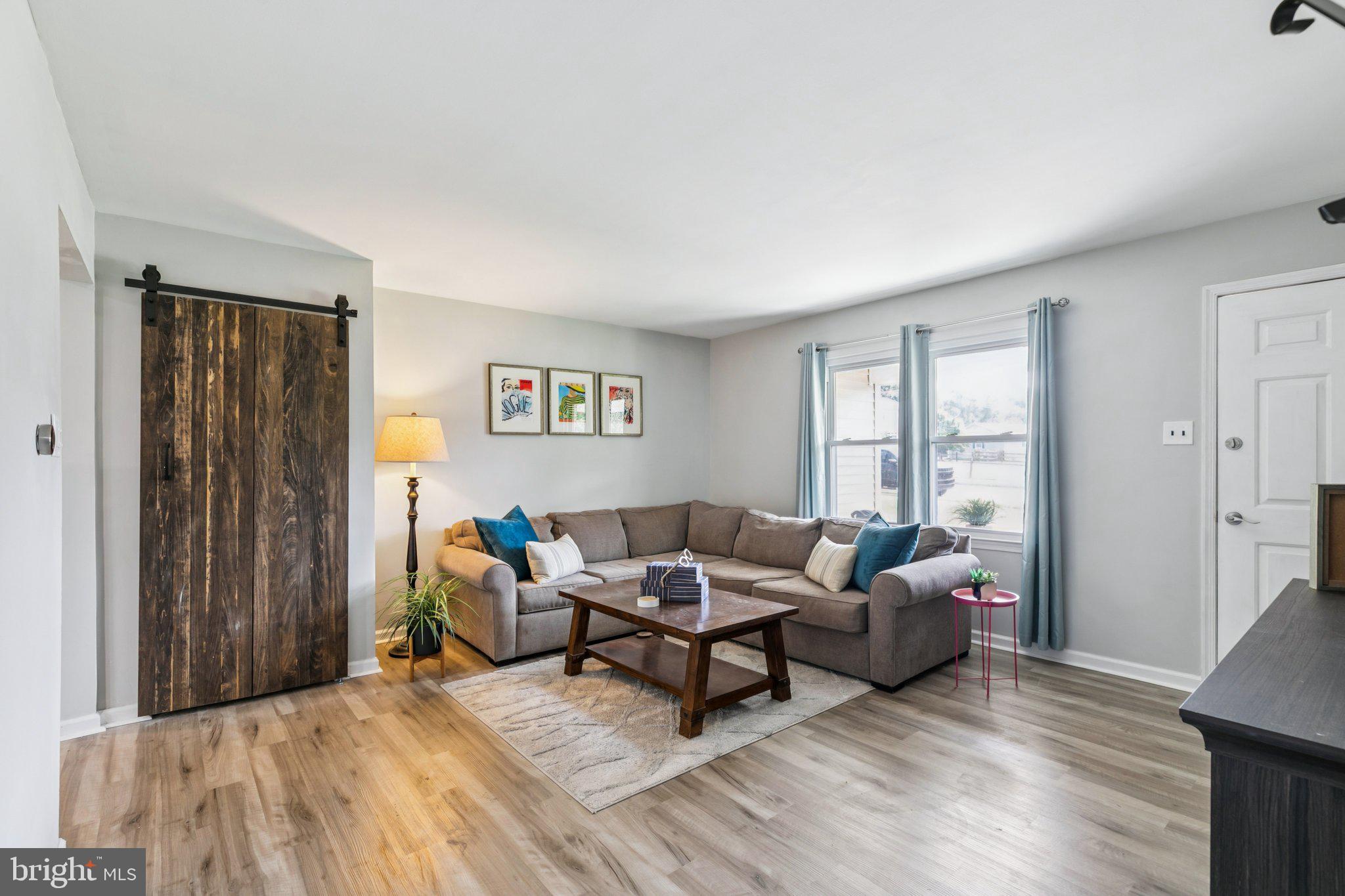 2401 W COLONIAL DRIVE