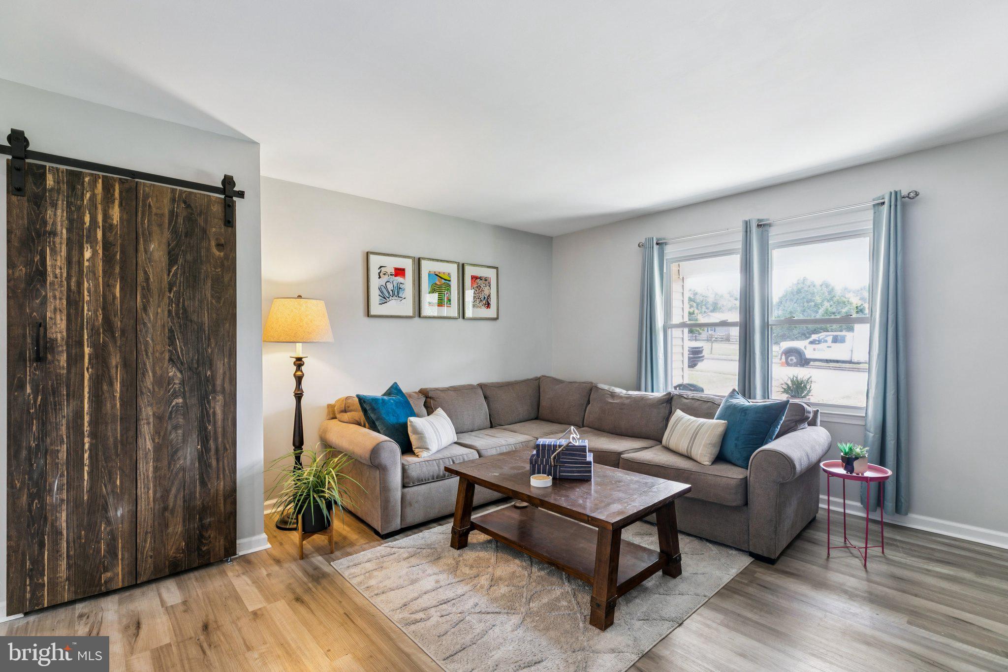 2401 W COLONIAL DRIVE