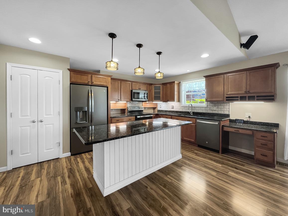 MARBURG POINTE - Residential