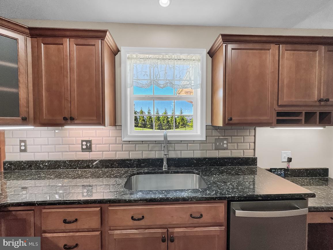 MARBURG POINTE - Residential