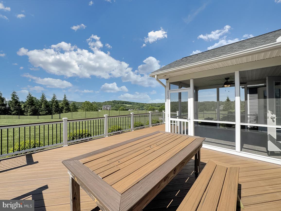 MARBURG POINTE - Residential