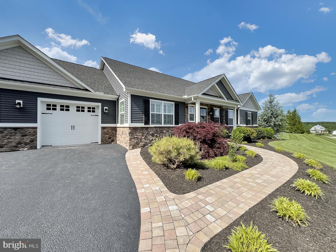 MARBURG POINTE - Residential