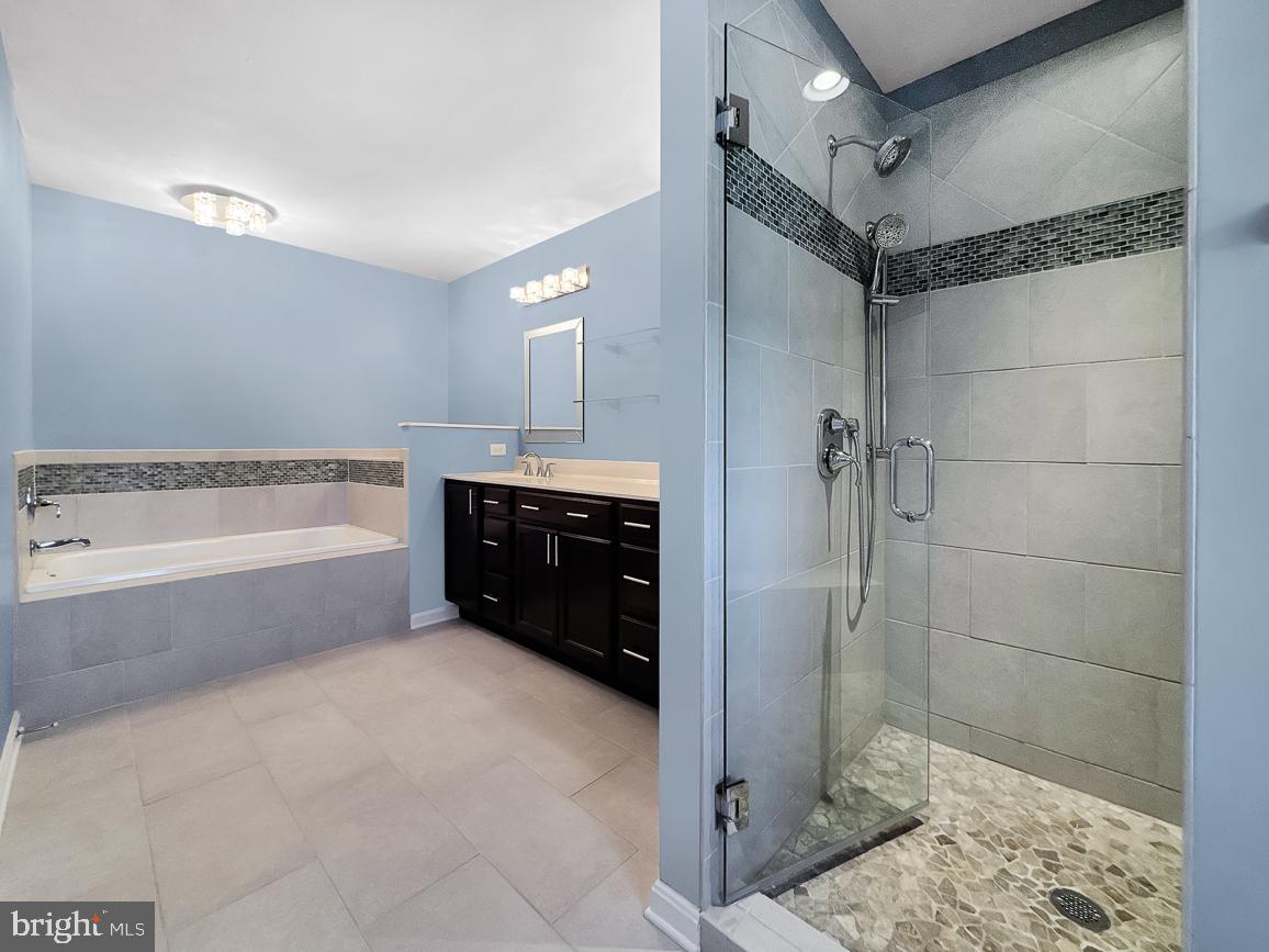 MARBURG POINTE - Residential