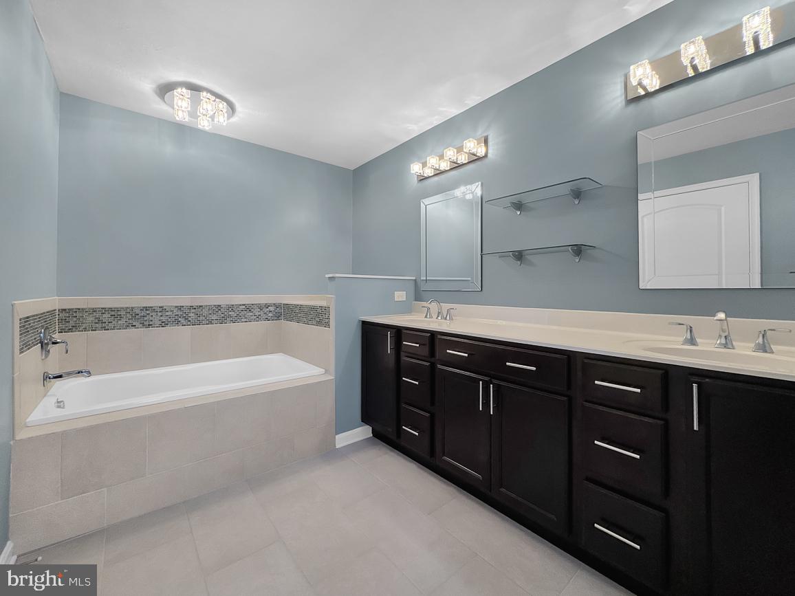 MARBURG POINTE - Residential