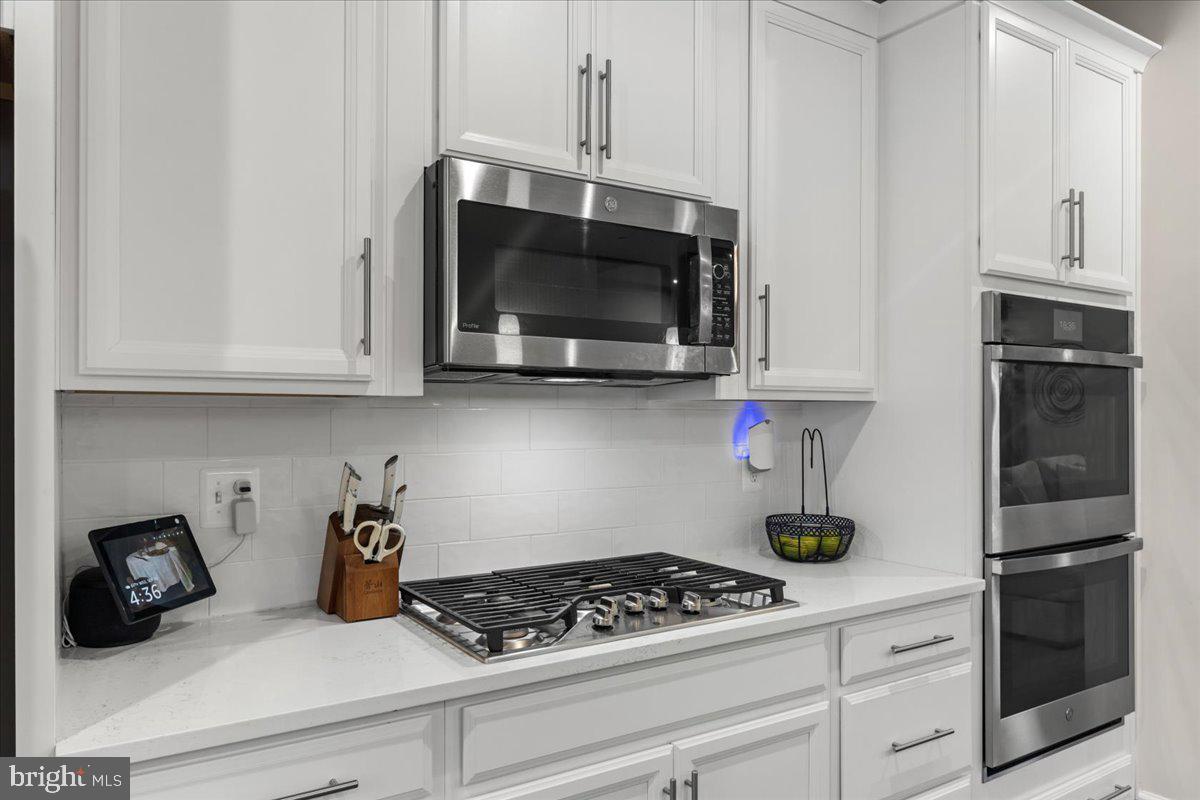 6917 SAVANNAH PARKWAY