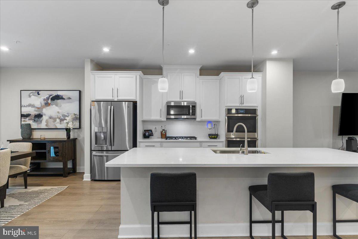 6917 SAVANNAH PARKWAY