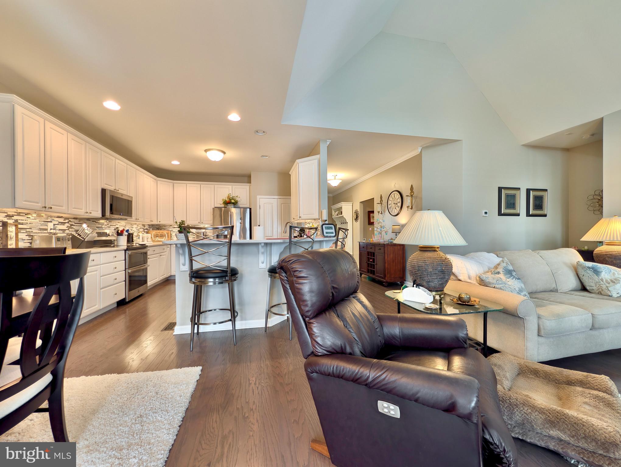 INDIAN CREEK - Residential