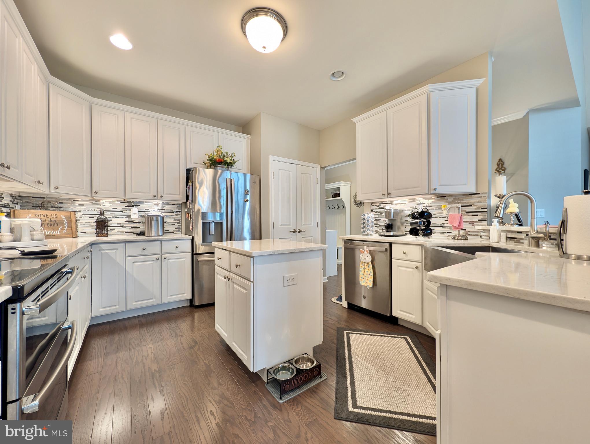 INDIAN CREEK - Residential