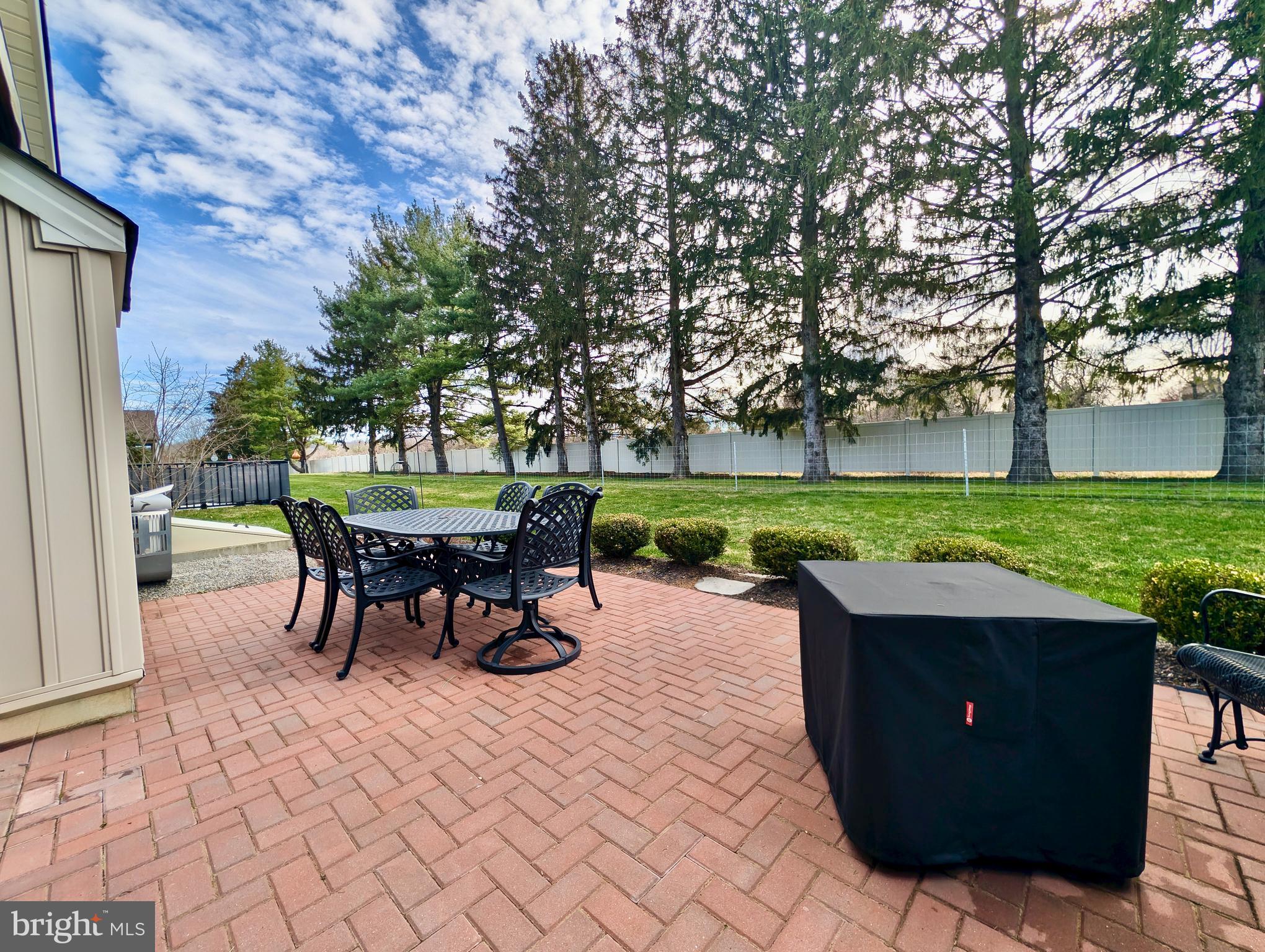 INDIAN CREEK - Residential