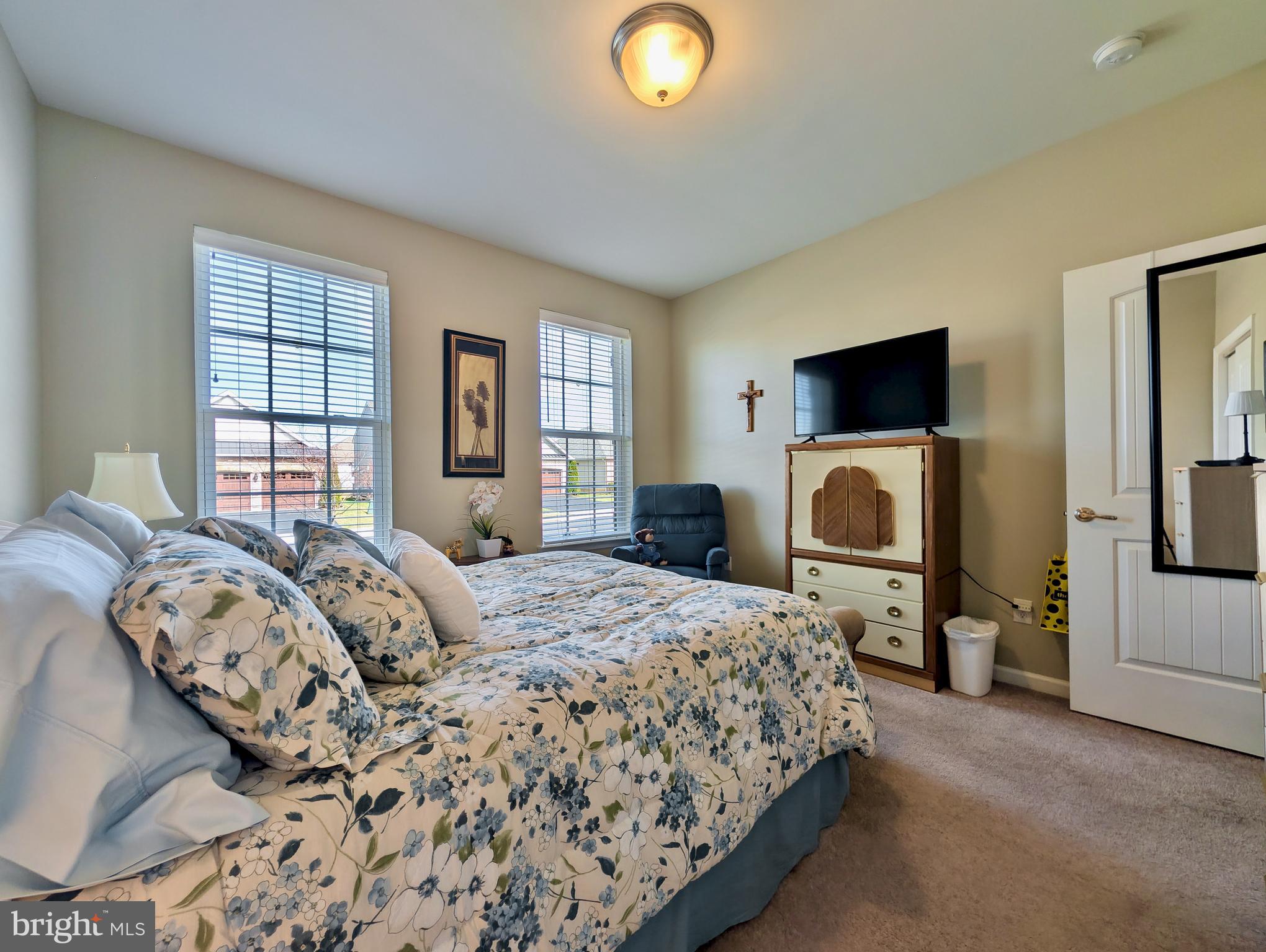 INDIAN CREEK - Residential