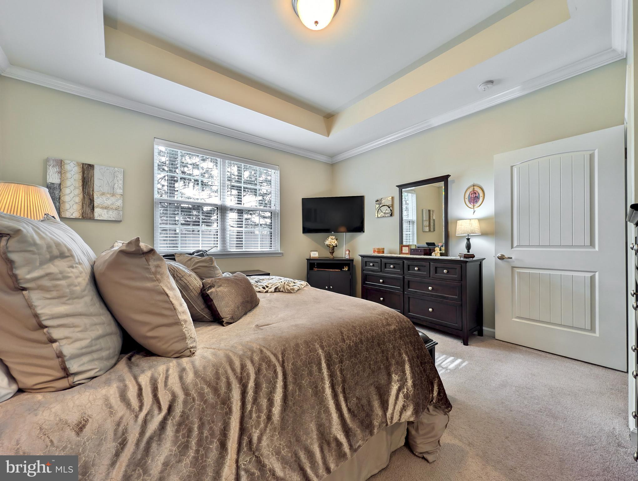 INDIAN CREEK - Residential