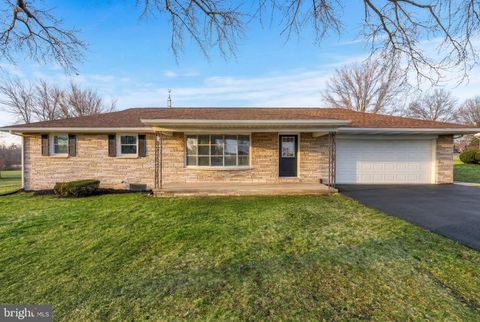 4081 MULBERRY LANE DOVER PA 17315