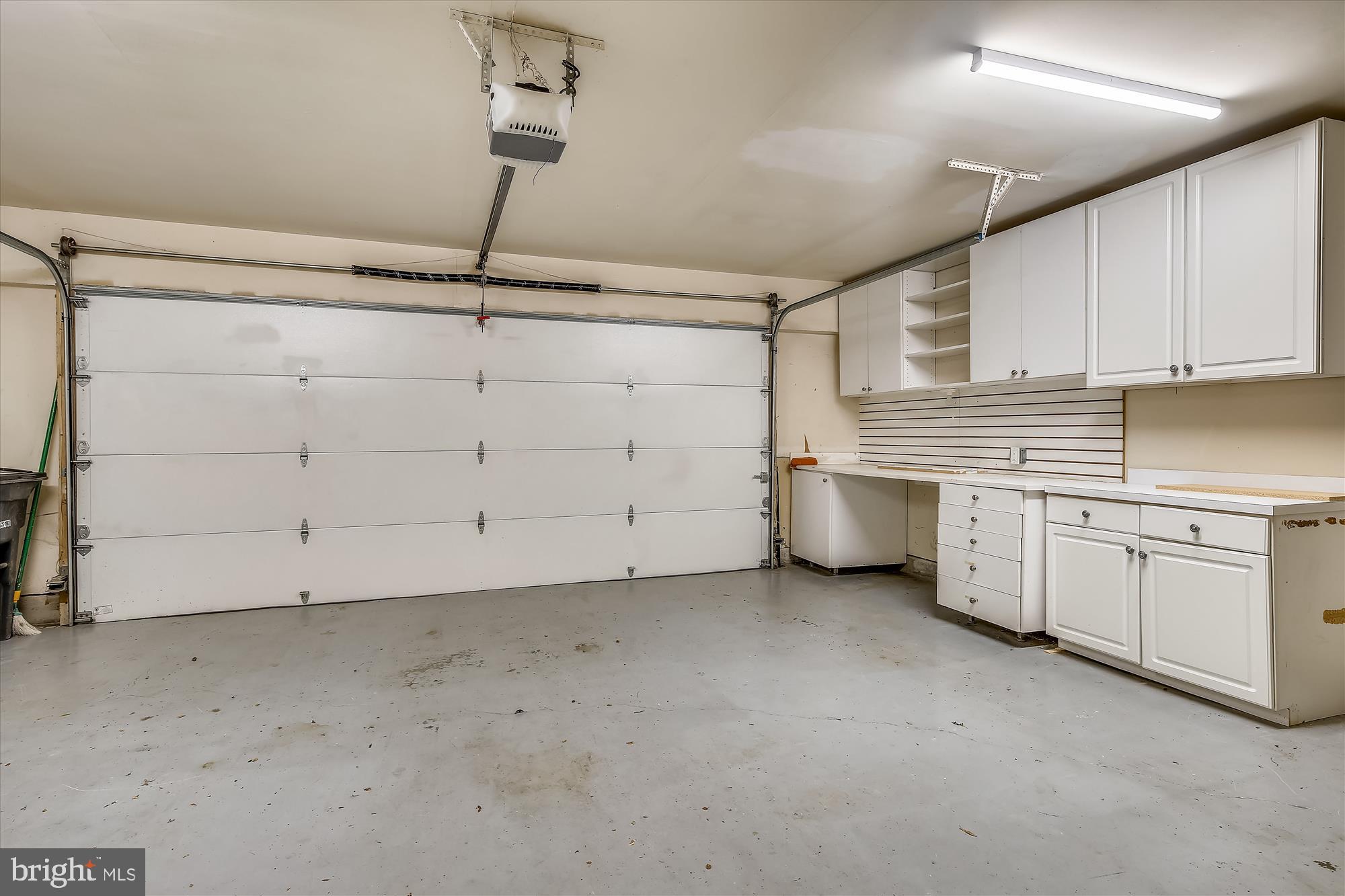 REES ESTATE - Residential Lease