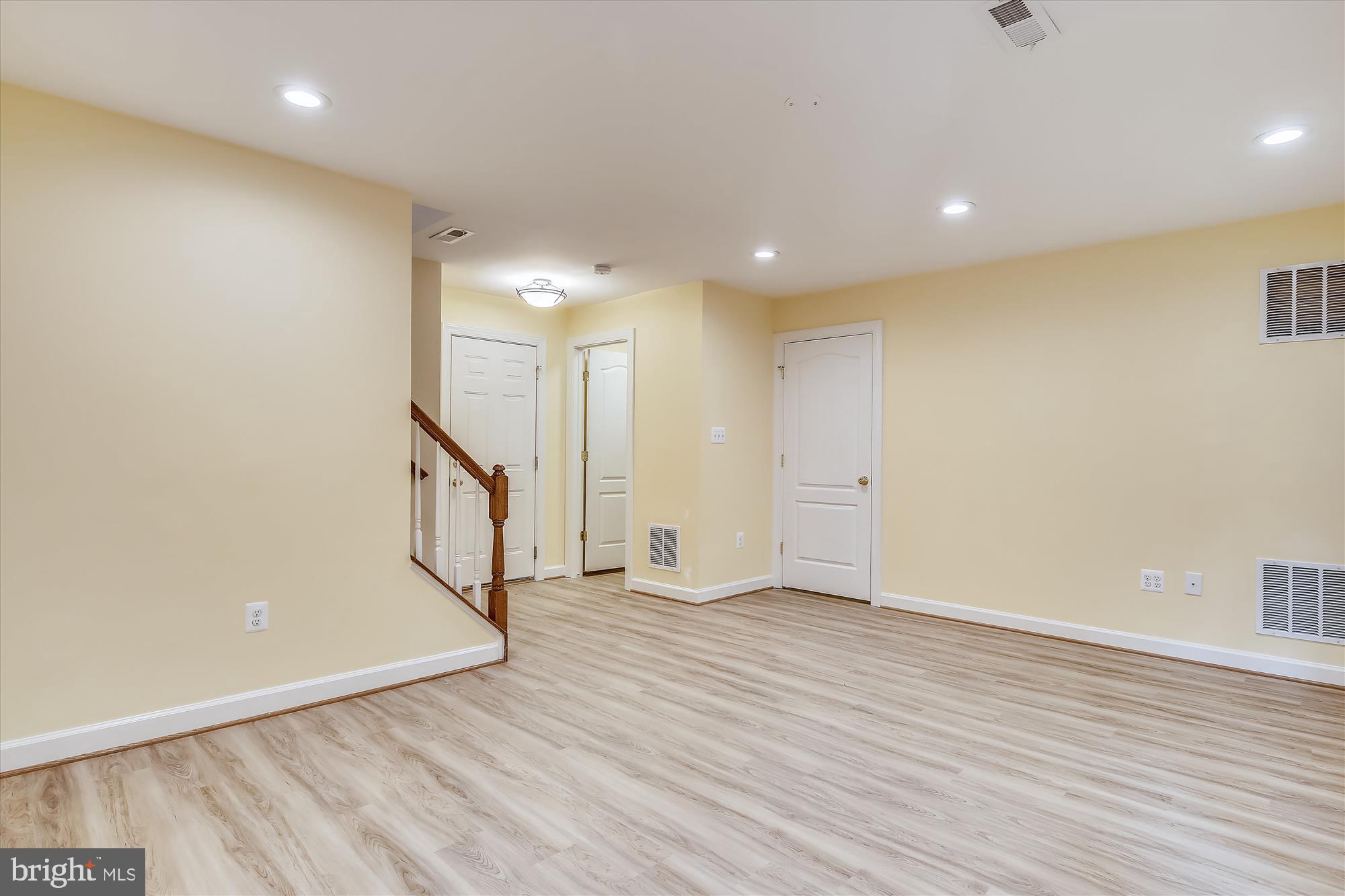 REES ESTATE - Residential Lease