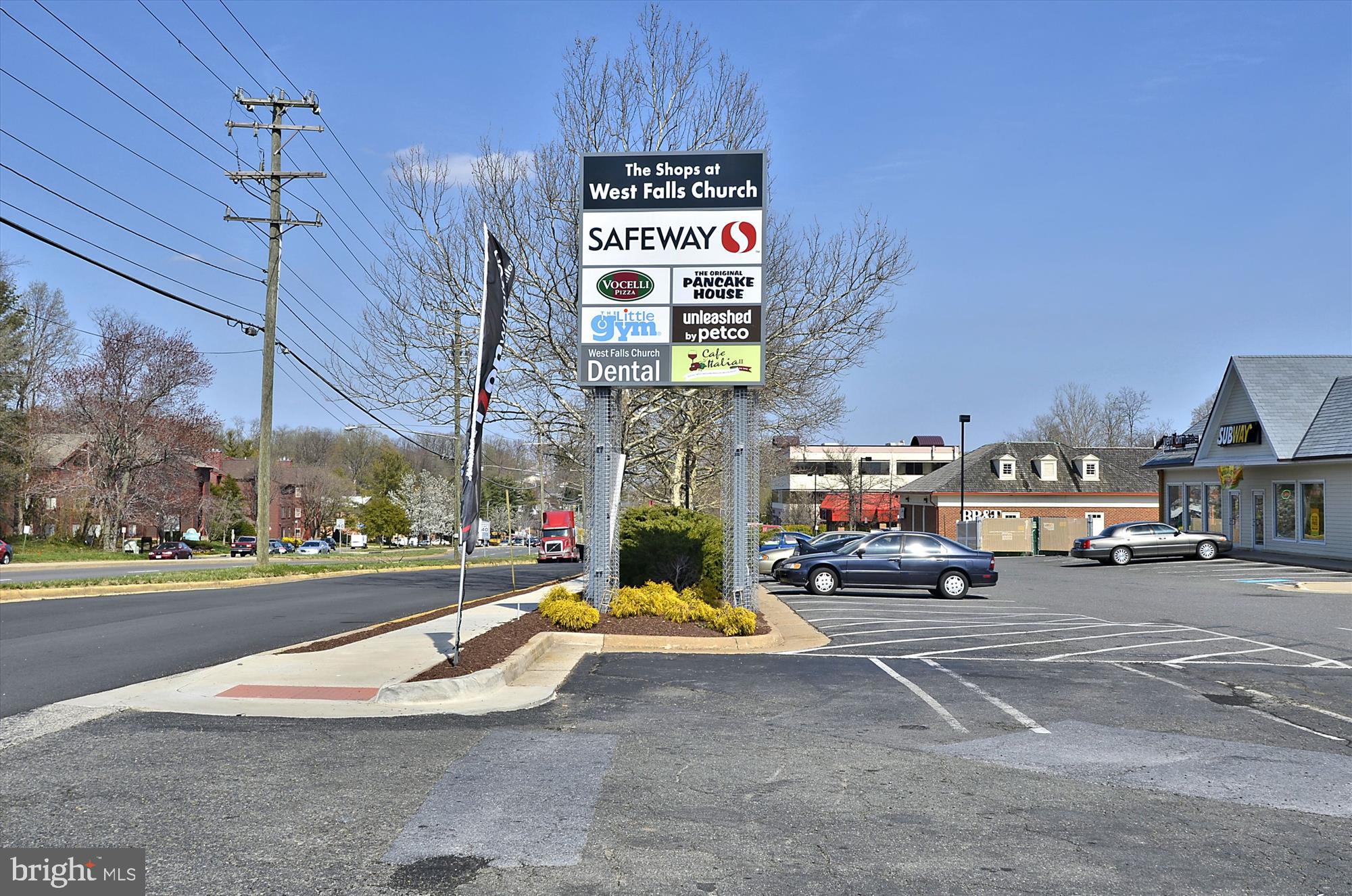 REES ESTATE - Residential Lease