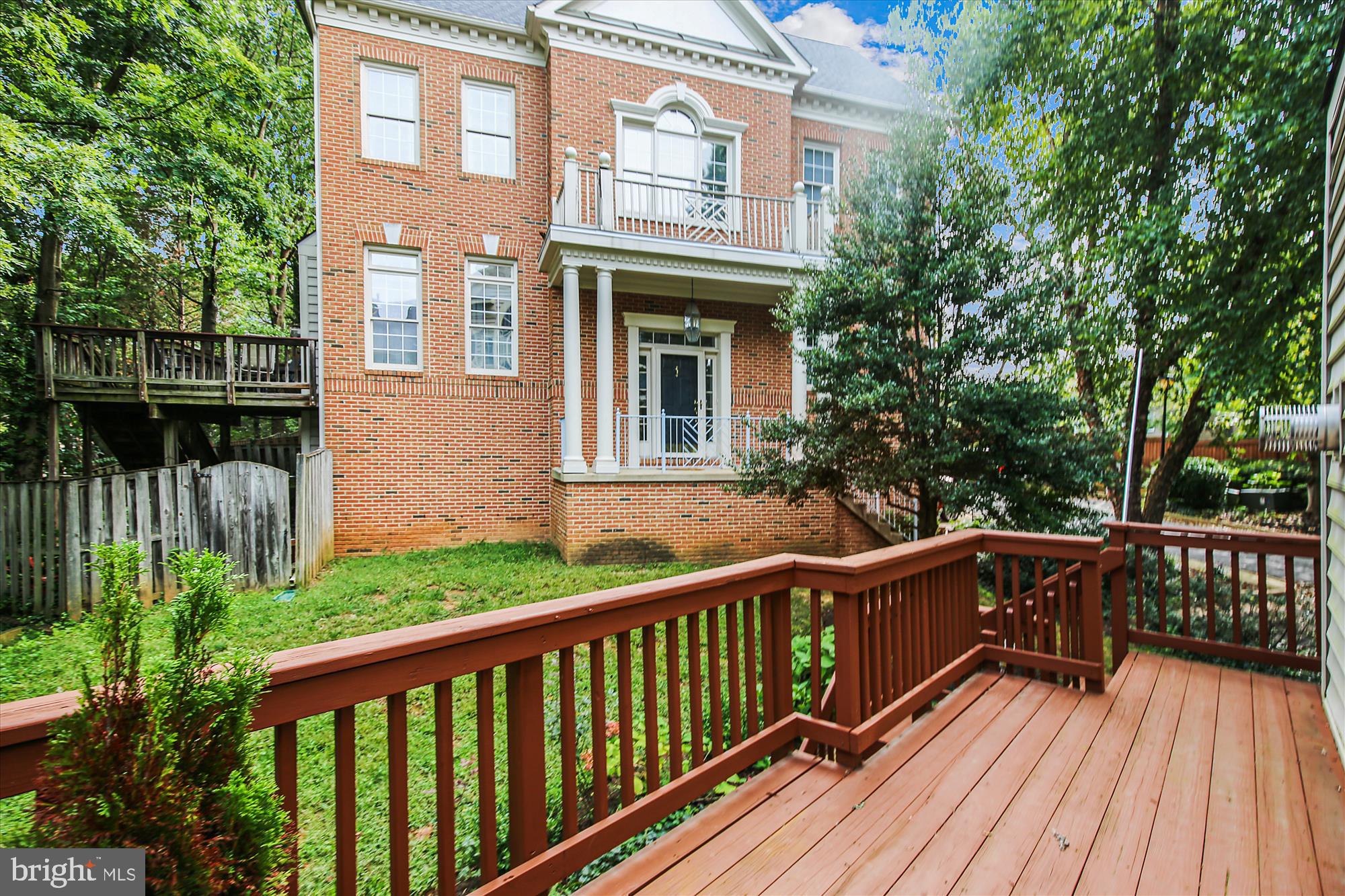 REES ESTATE - Residential Lease