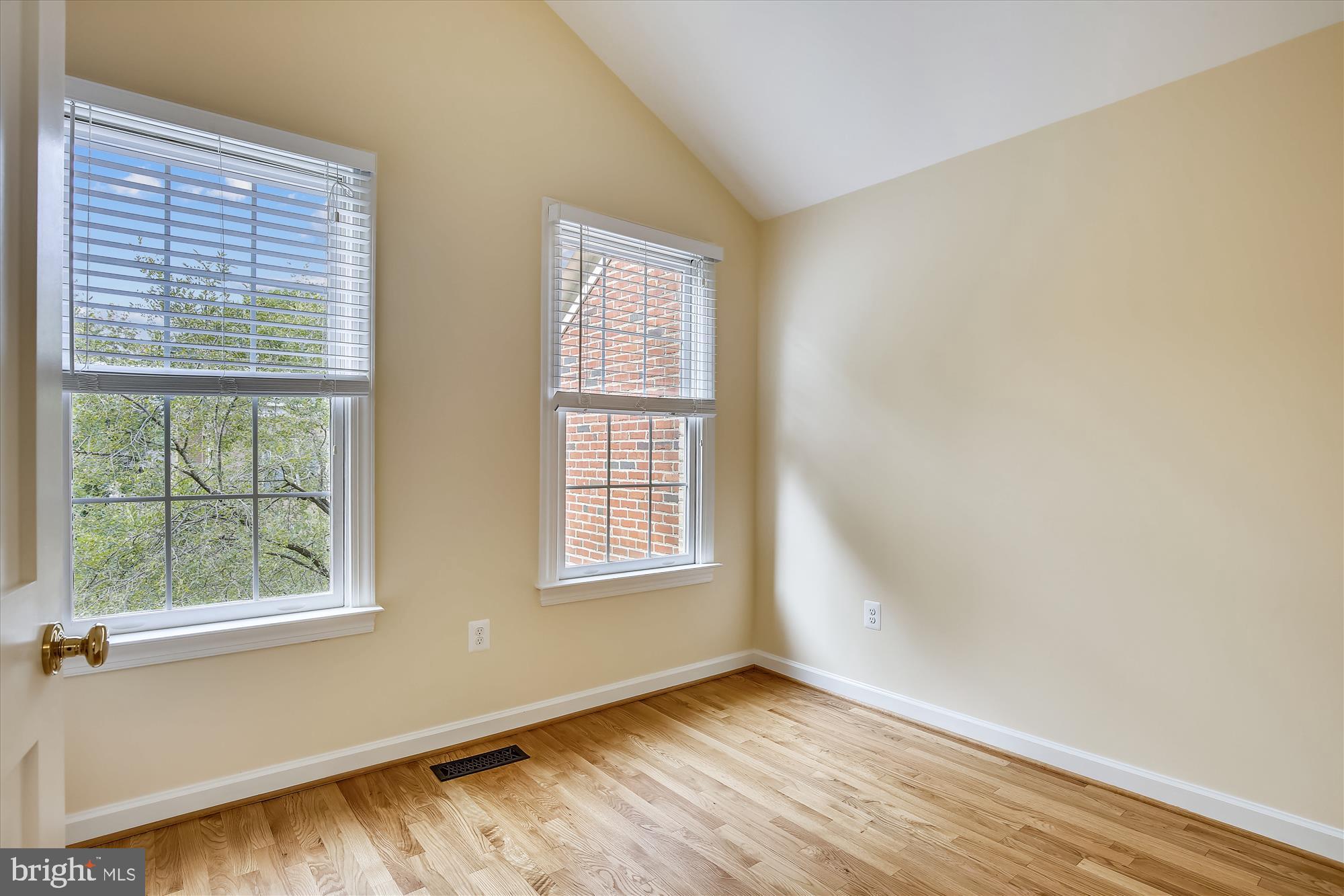 REES ESTATE - Residential Lease