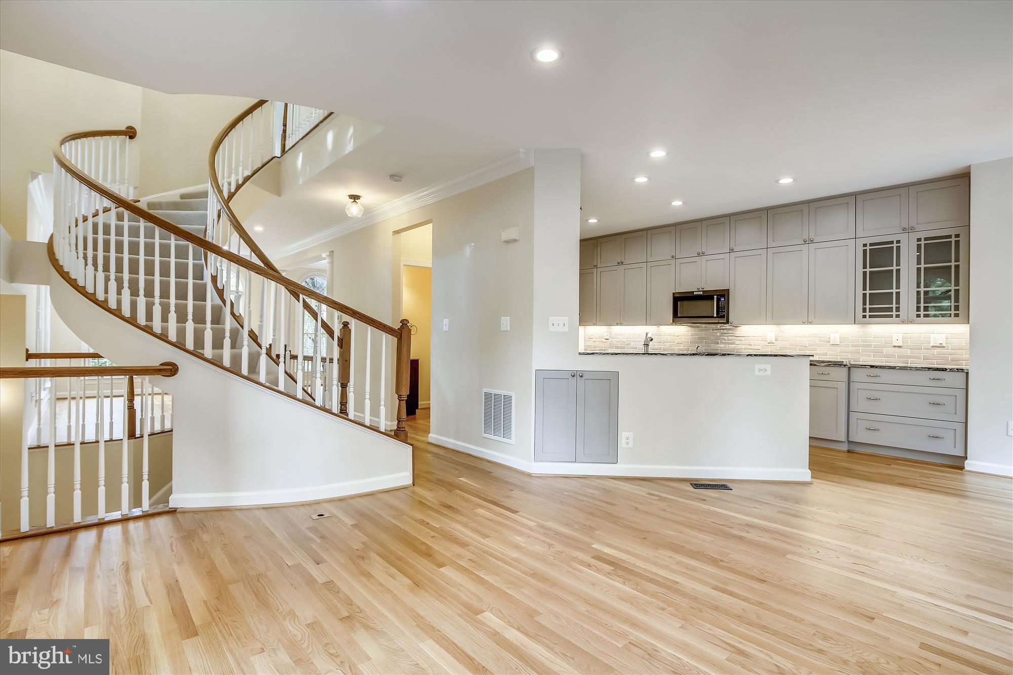 REES ESTATE - Residential Lease