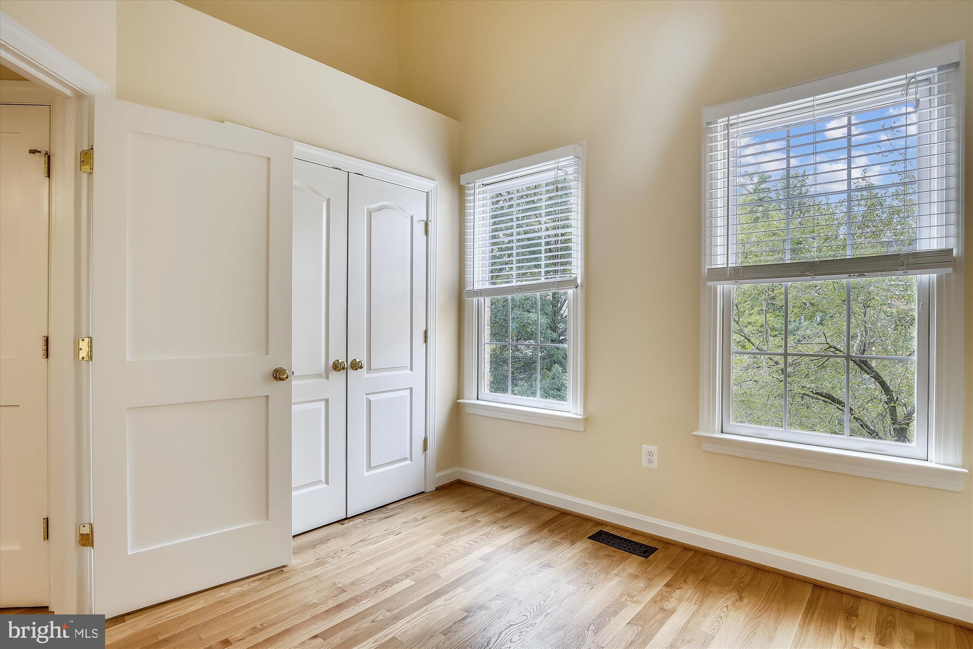 REES ESTATE - Residential Lease