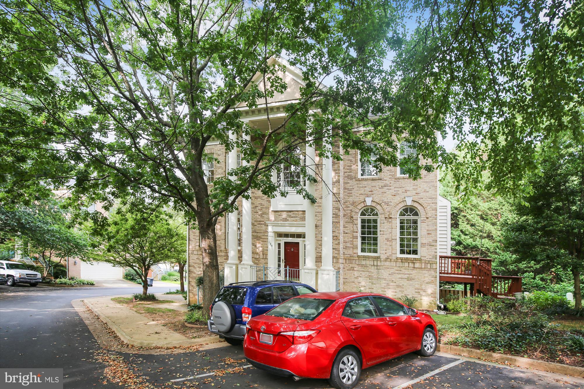 REES ESTATE - Residential Lease