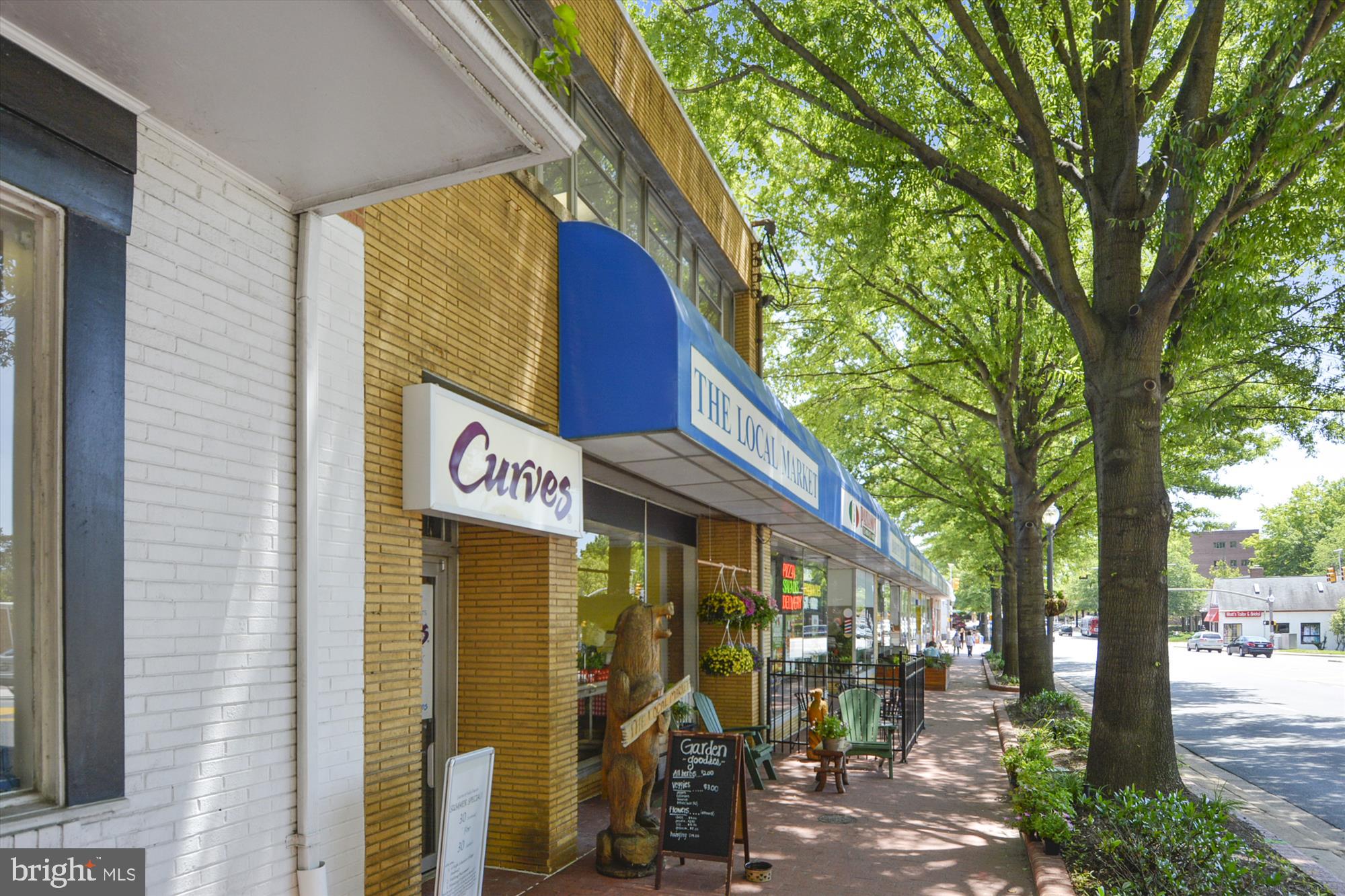 REES ESTATE - Residential Lease