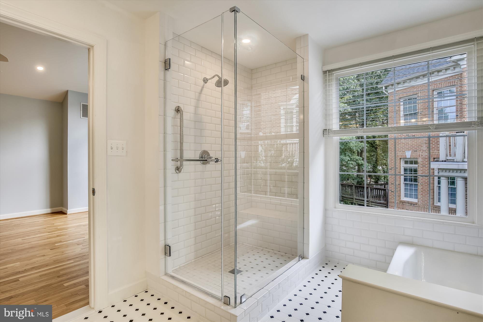 REES ESTATE - Residential Lease