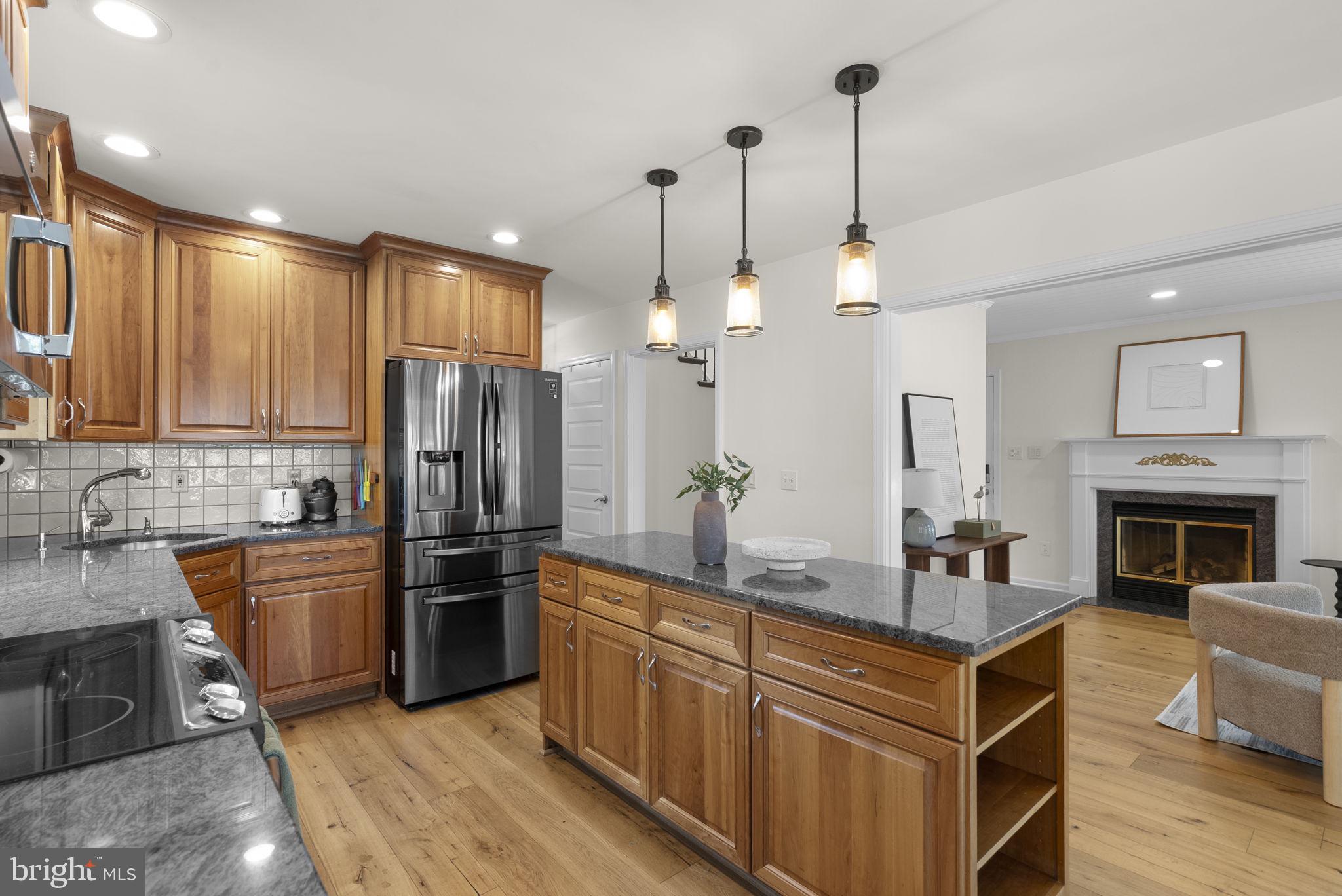 SHORE ACRES - Residential