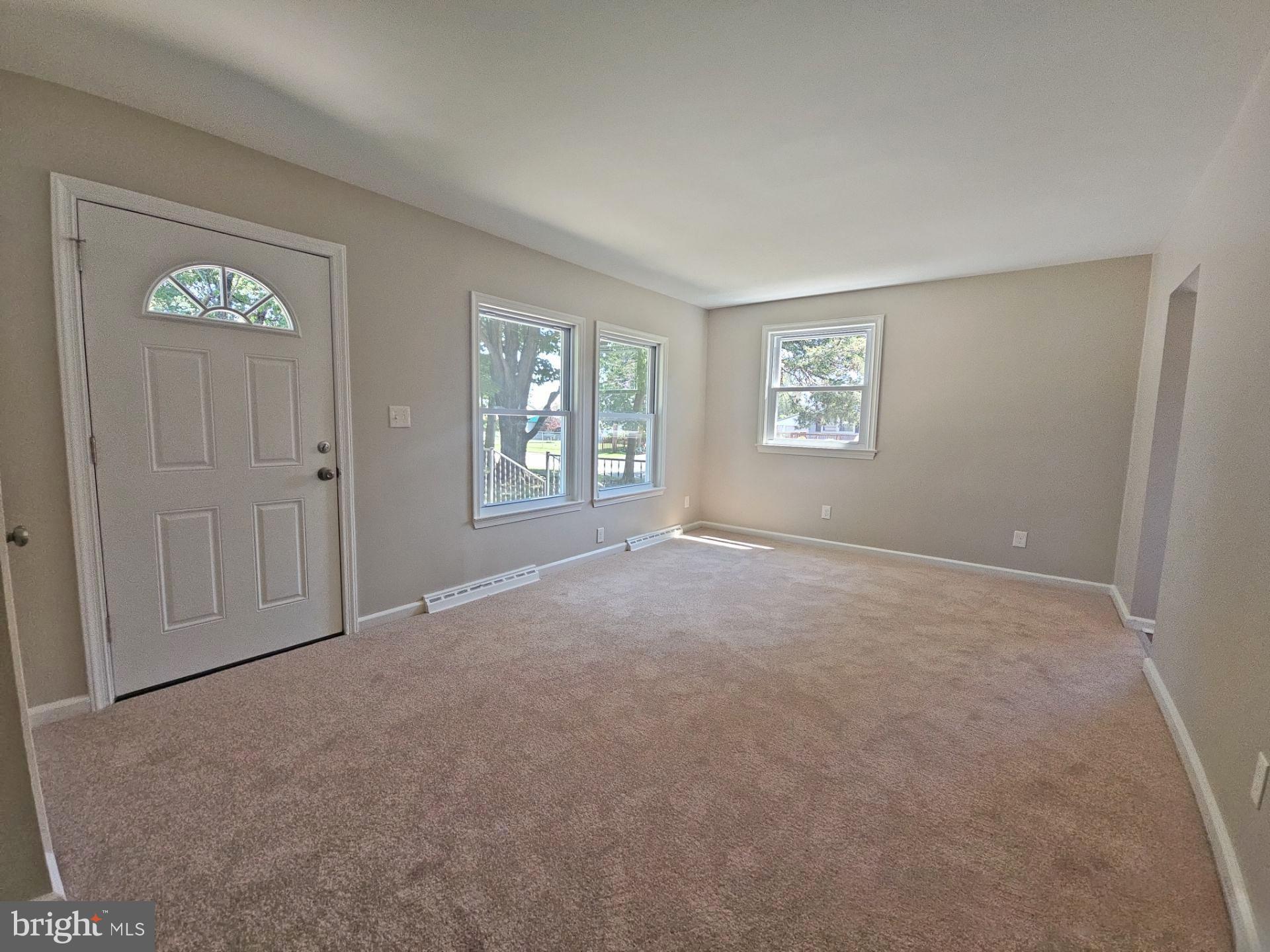515 EDWARD LANE