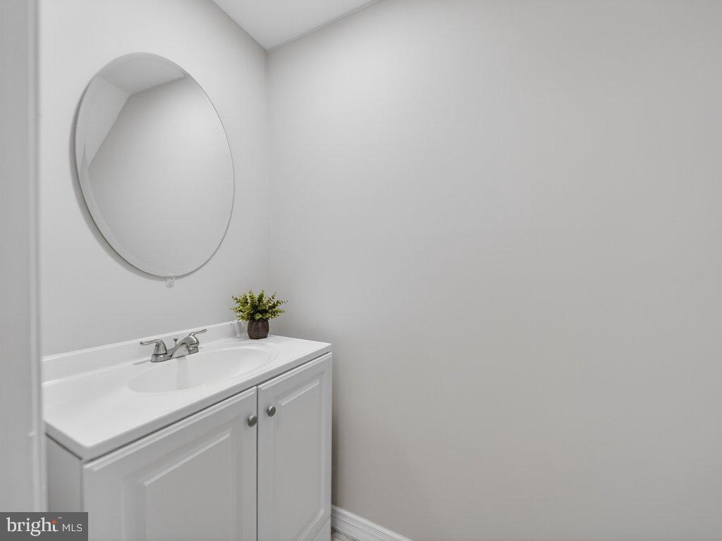 LONGMEAD - Residential