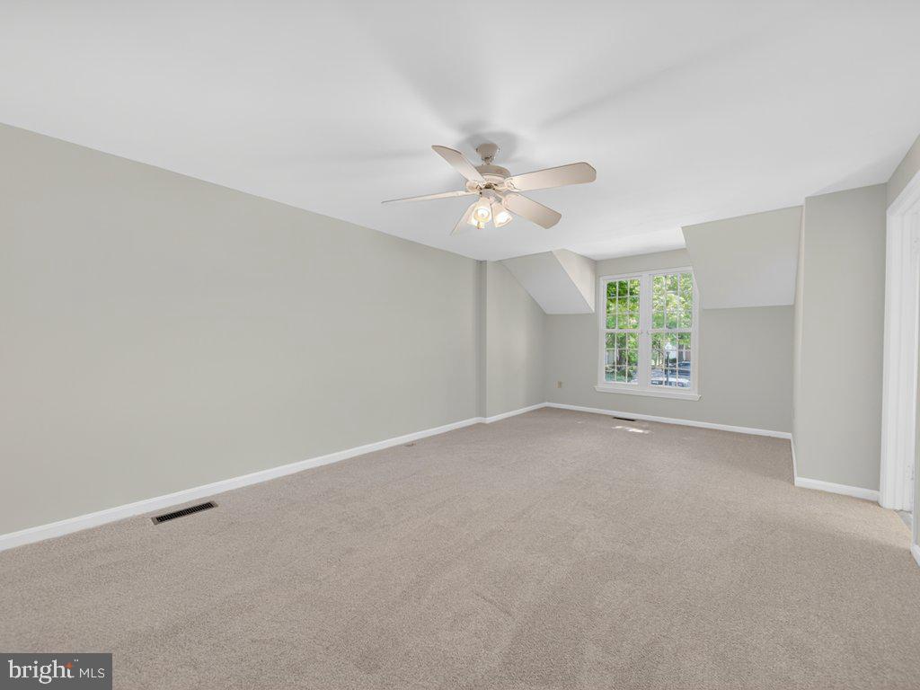 LONGMEAD - Residential