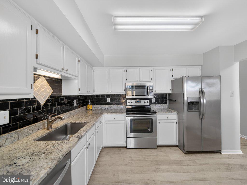LONGMEAD - Residential