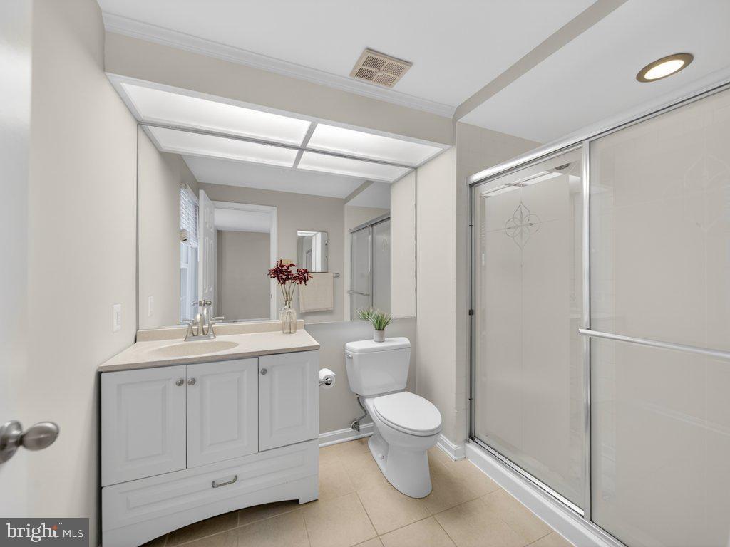 LONGMEAD - Residential