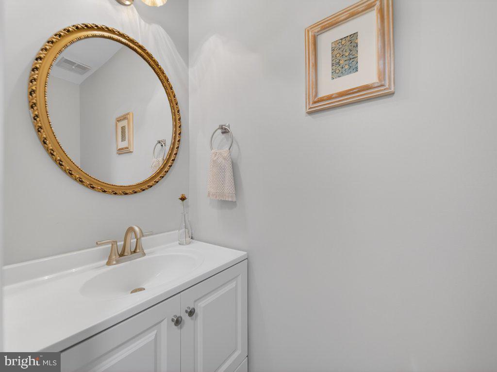 LONGMEAD - Residential