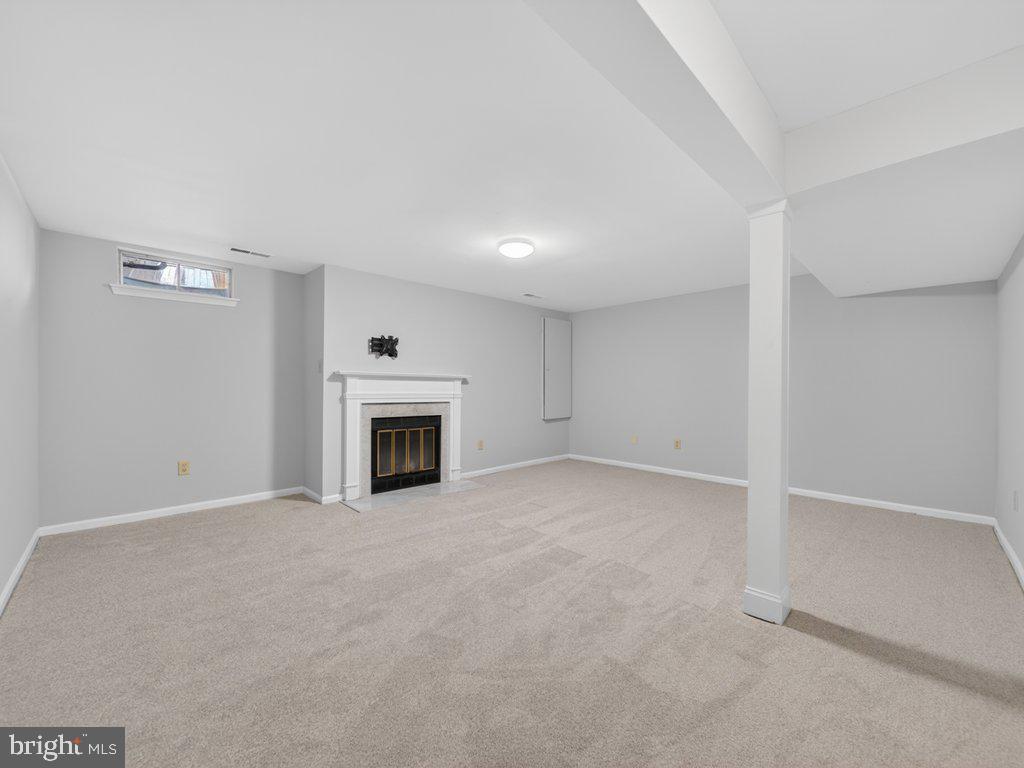 LONGMEAD - Residential