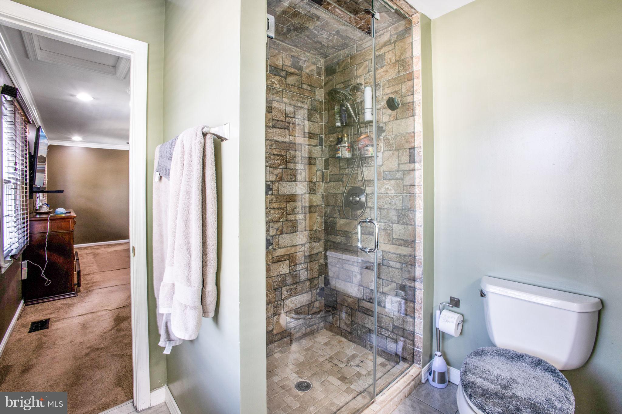 GLENN DALE ESTATES - Residential