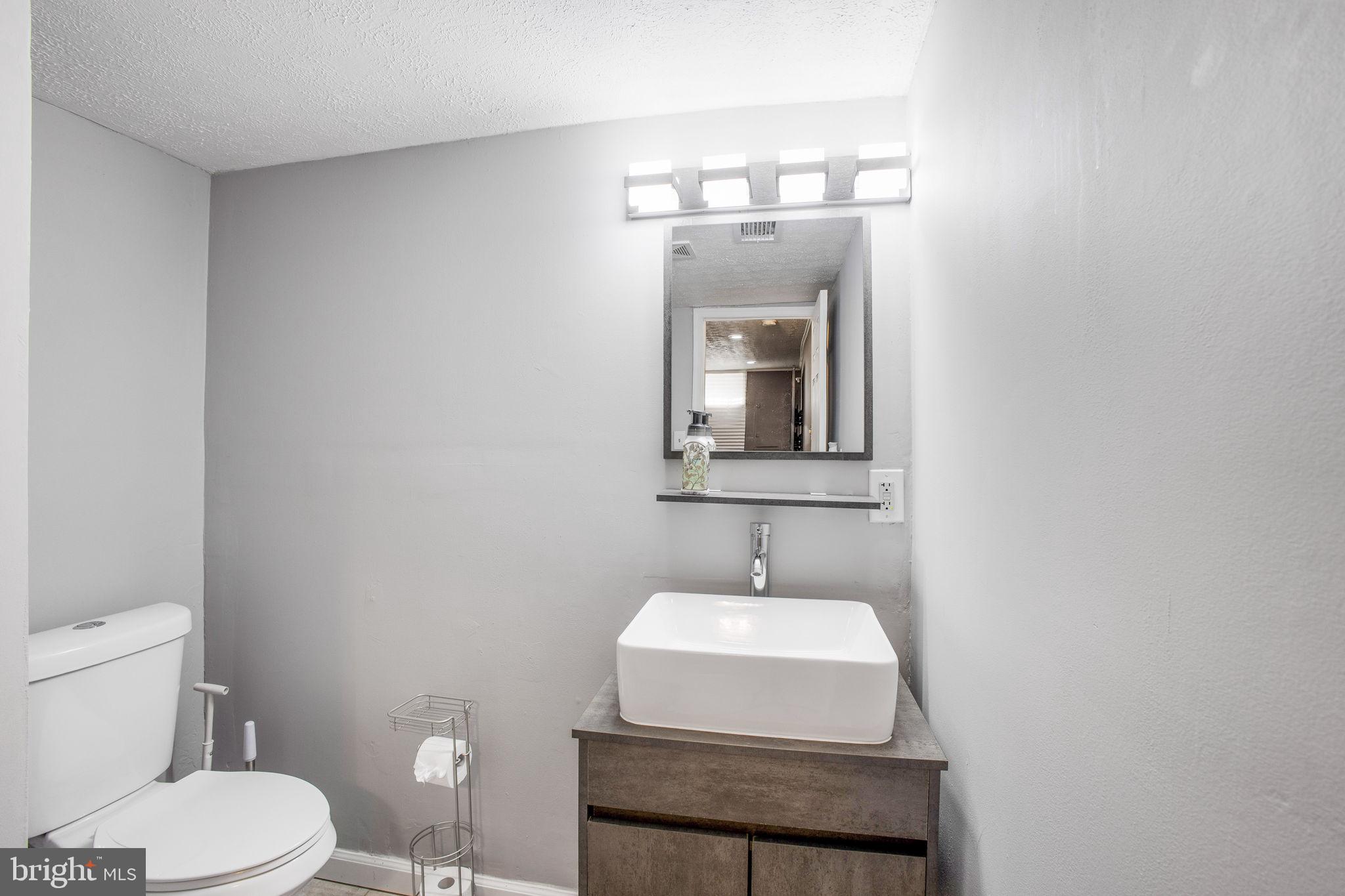 GLENN DALE ESTATES - Residential