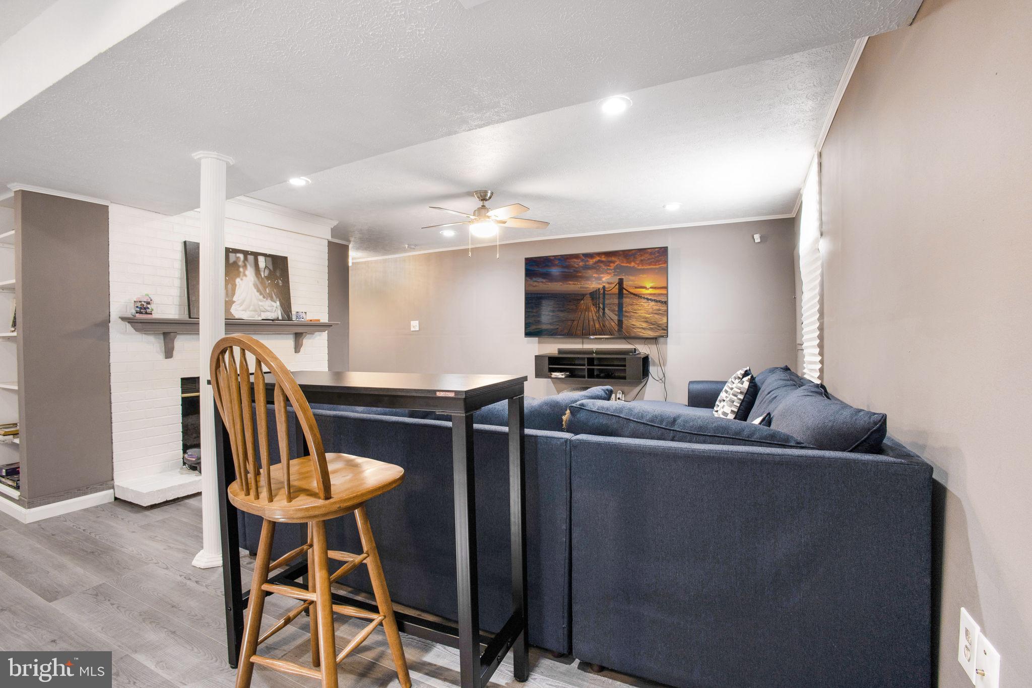 GLENN DALE ESTATES - Residential