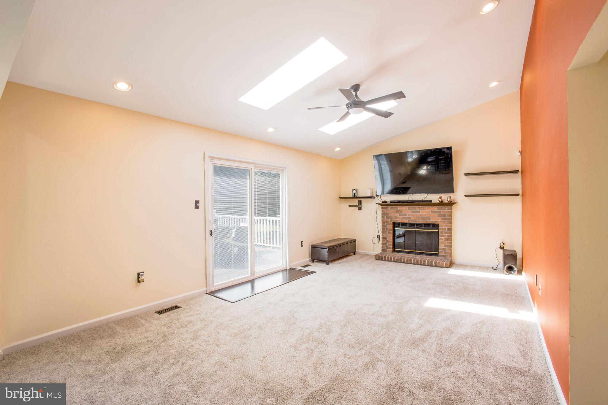 GLENN DALE ESTATES - Residential