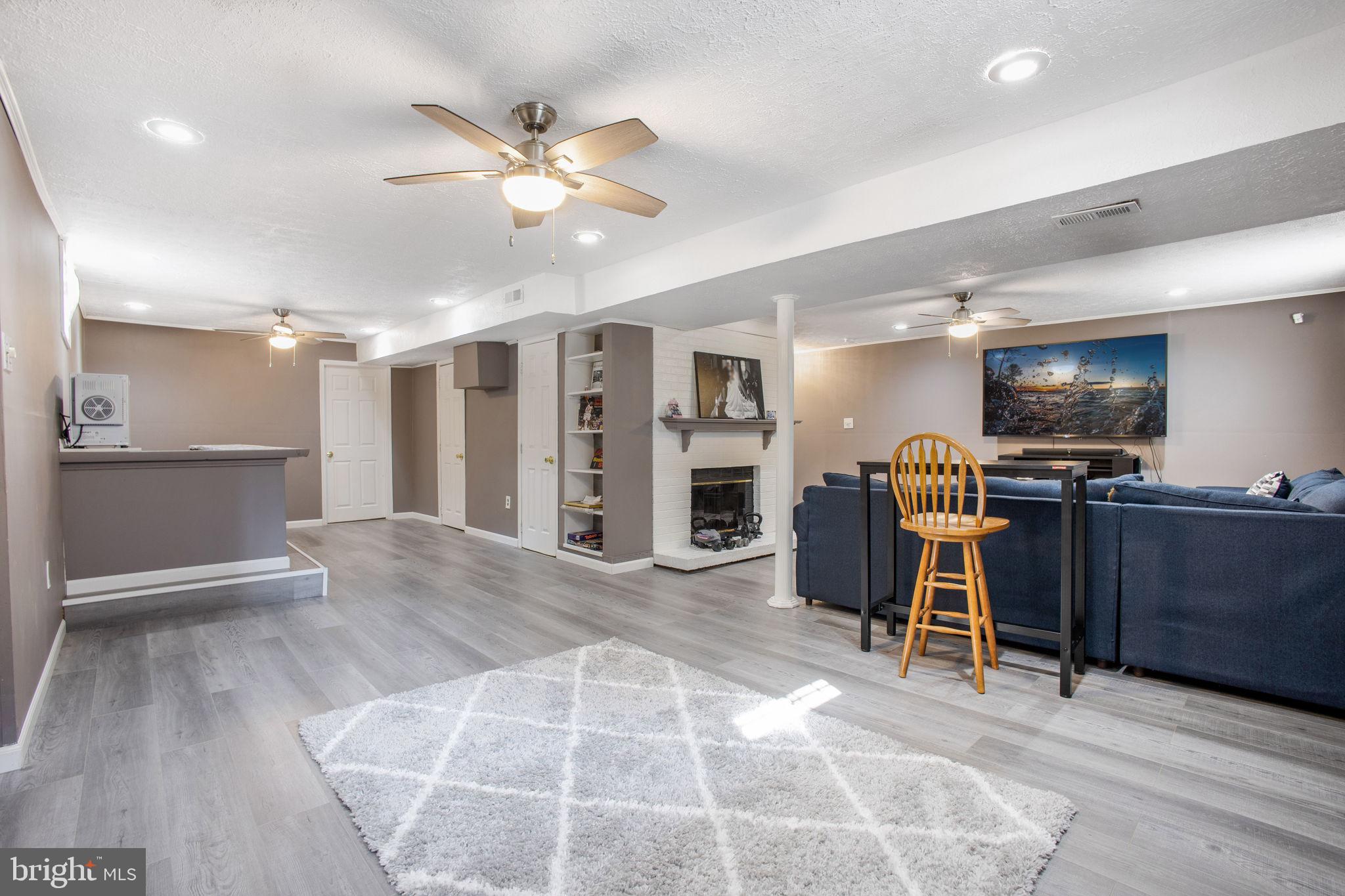 GLENN DALE ESTATES - Residential