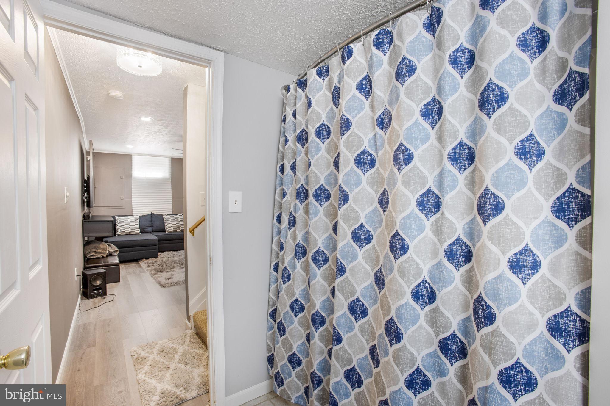 GLENN DALE ESTATES - Residential