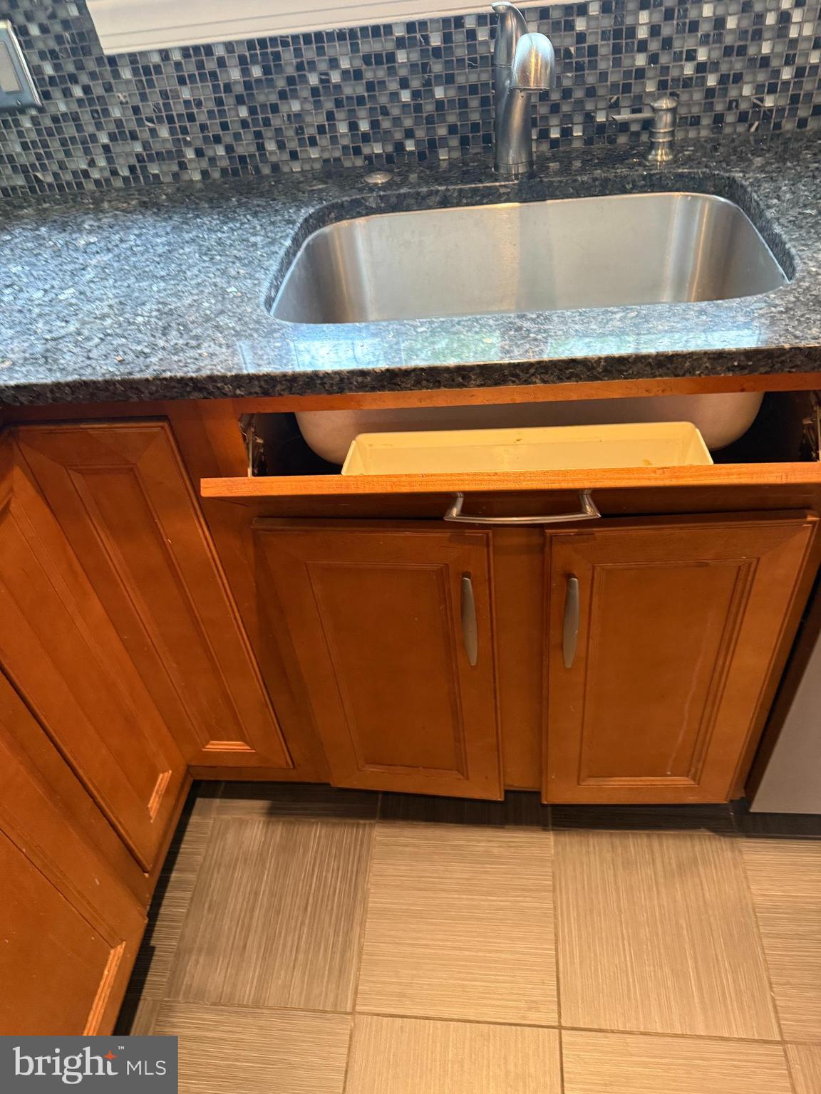 PARKFAIRFAX - Residential Lease