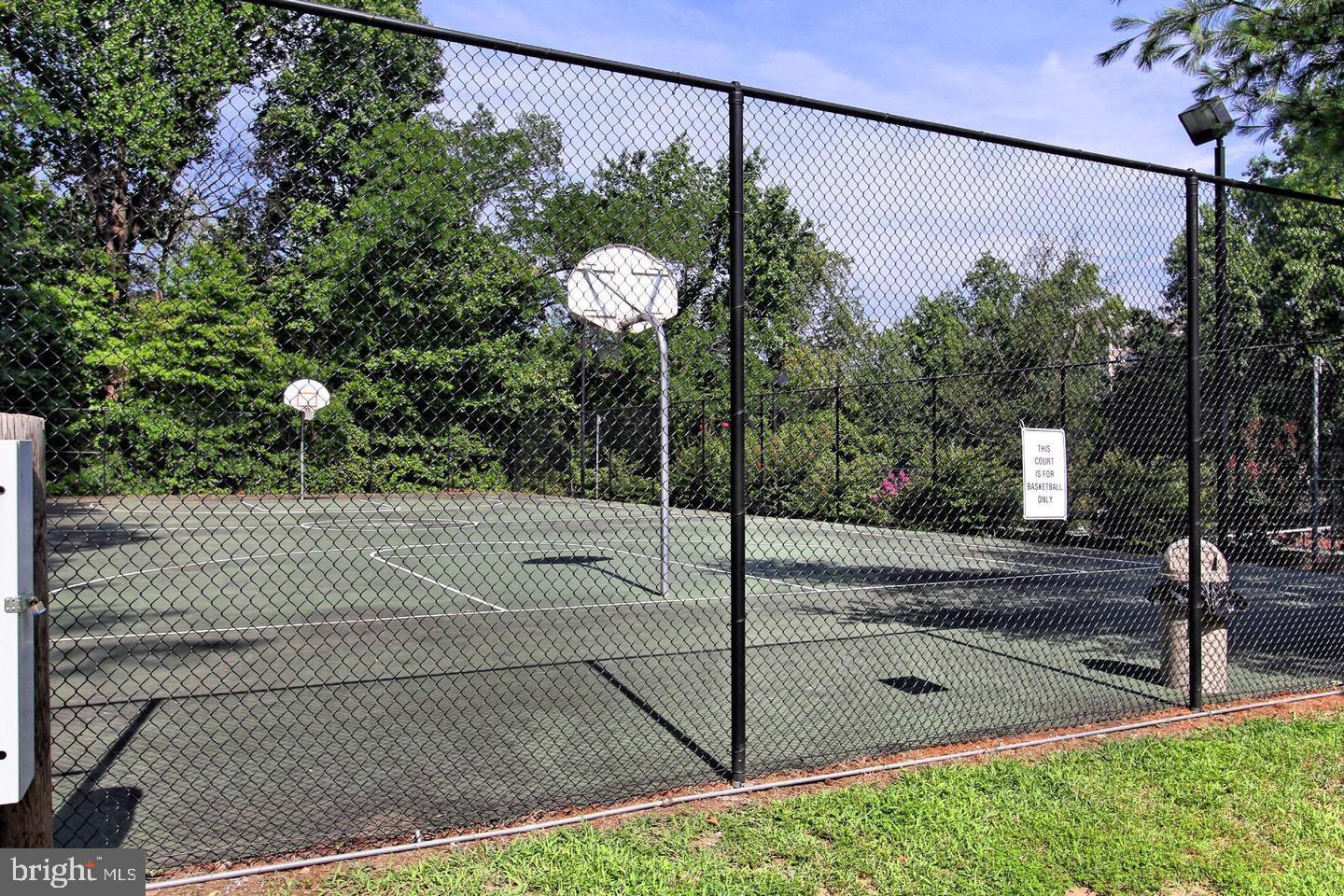 PARKFAIRFAX - Residential Lease