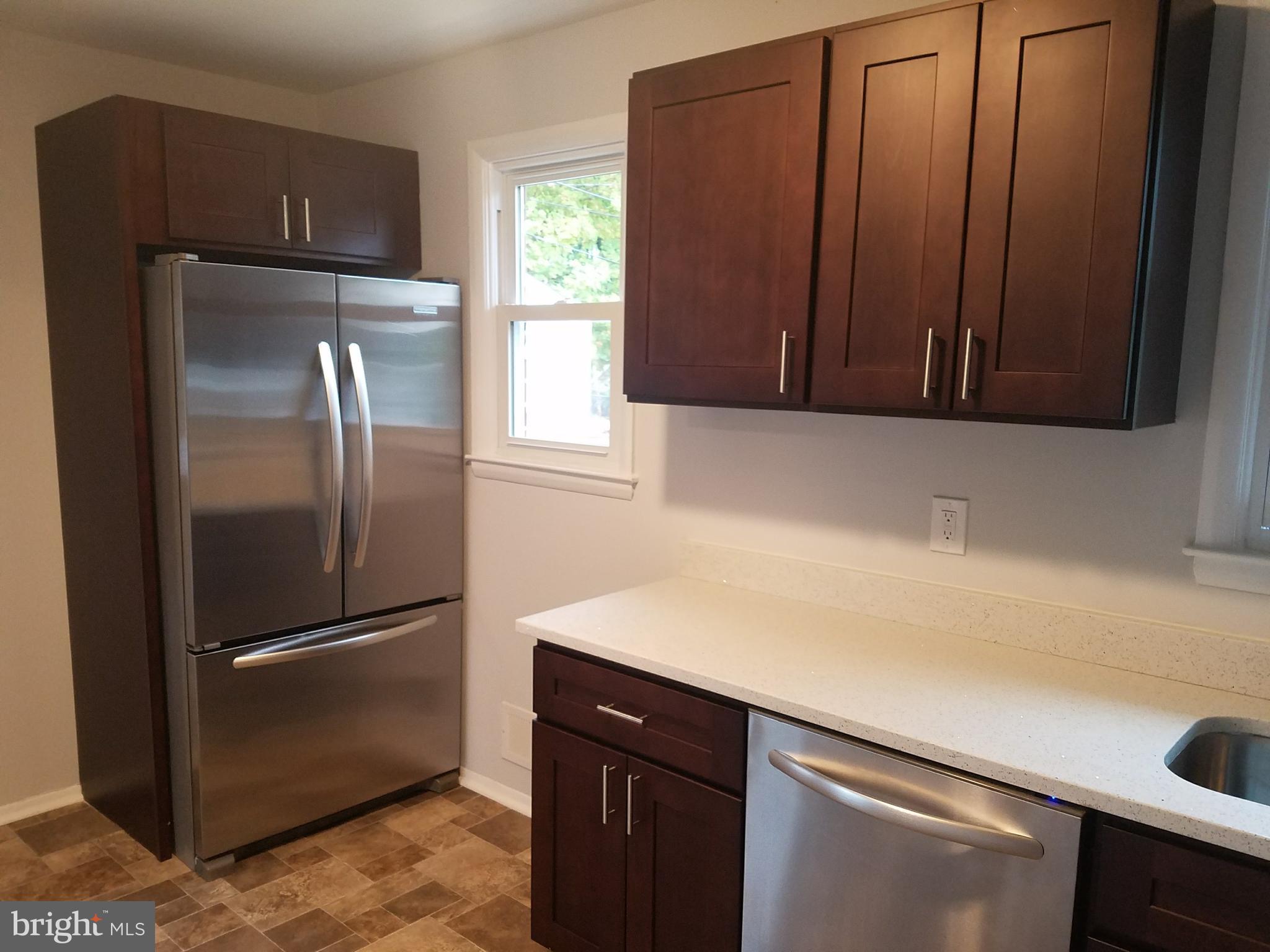 HOLLAND HILL - Residential