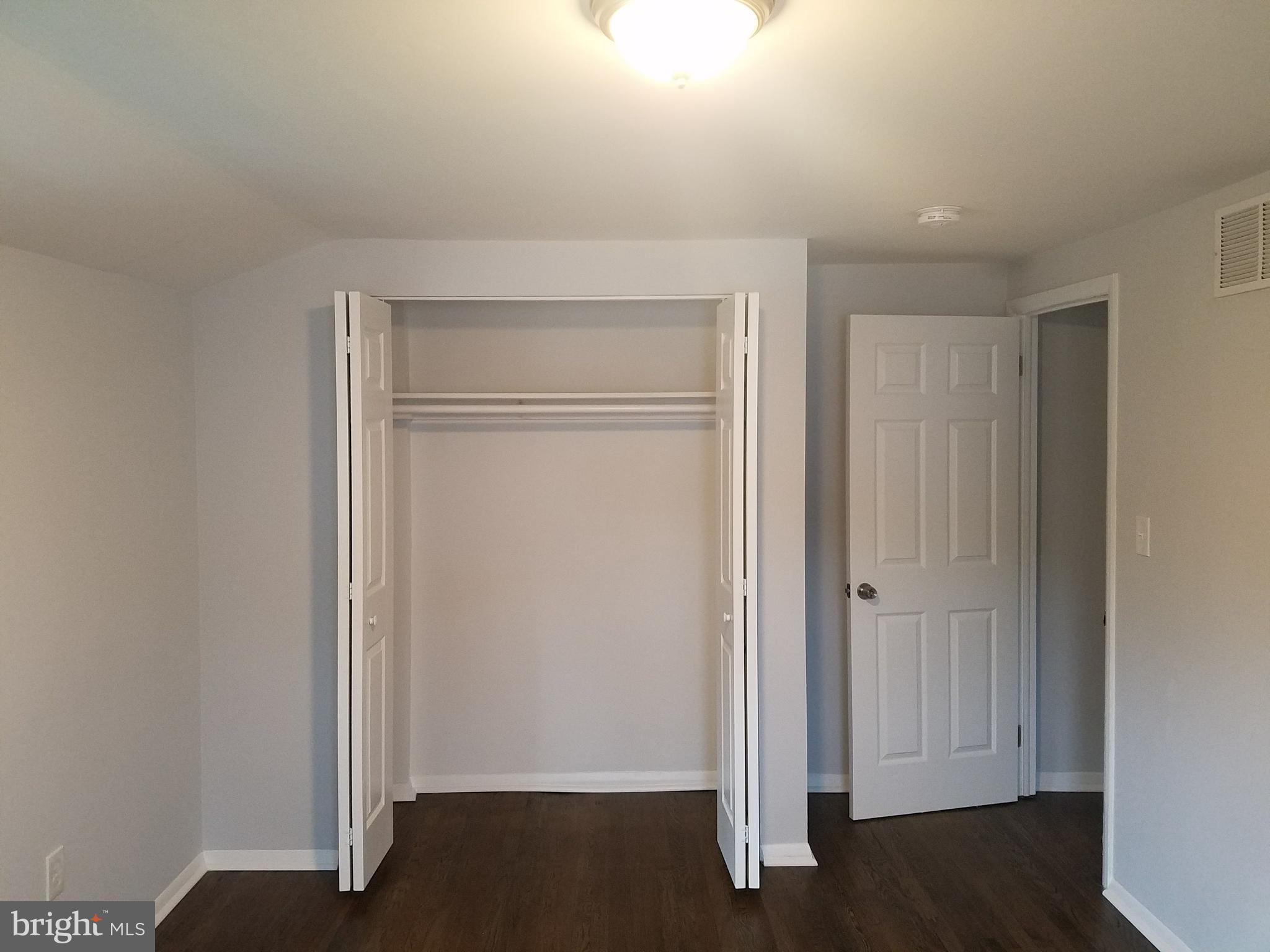 HOLLAND HILL - Residential